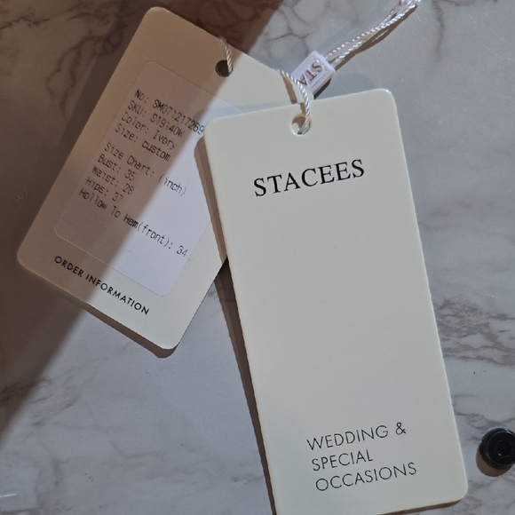 Elegant White Lace Wedding Dress - Picture 16 of 16